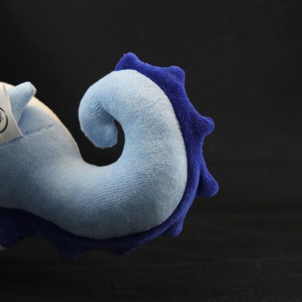 La Pitite Loutre - Peluche Hippocampe bleu et crête bleu marine