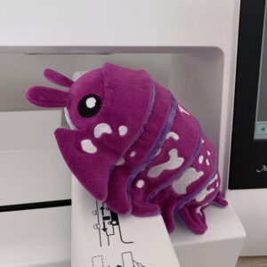 Peluche isopod violet Machine