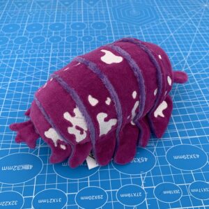 Peluche isopod violet Dos